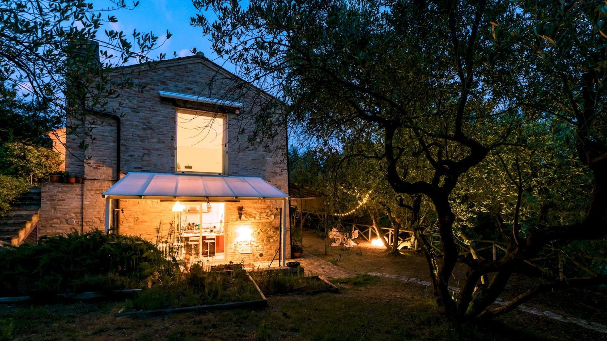Casa Cantagallo 4&4, Emma Villas Fermo Exteriör bild